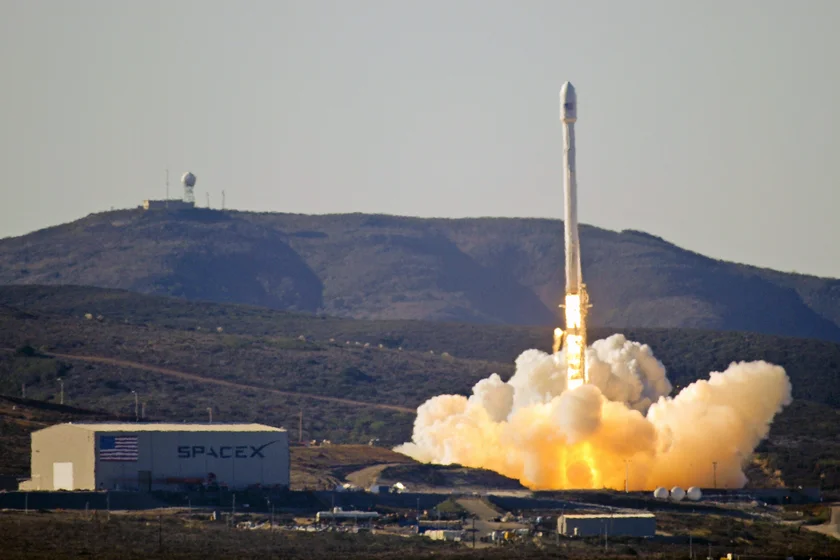 First Falcon 9 launch in 2013. (Photo: U.S. Air Force, public domain)