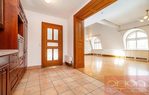 Apartment for rent, 3+1 - 2 bedrooms, 164m<sup>2</sup>